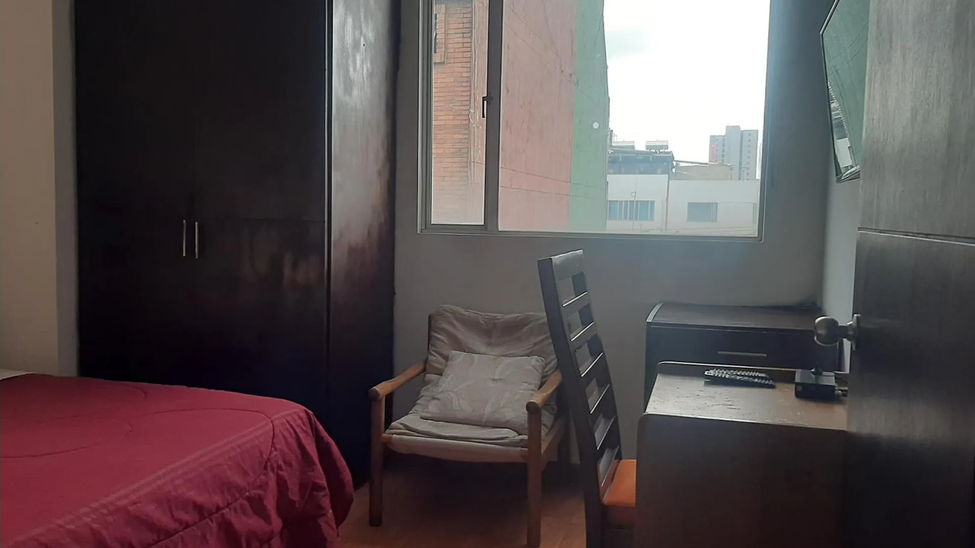 Apartamento Sector De Corferias , Apartaestudios Y Habitaciones A 5 Cuadras, Embajada Americana 10 Cuadras, Cerca Al Can , G 12 , Universidad Nacional , Aeropuerto A 2 Cuadras Estacion Ciudad Universitaria Marque-Tresdiecisietecincoveintisieteveintiseistreintayu Bogotá